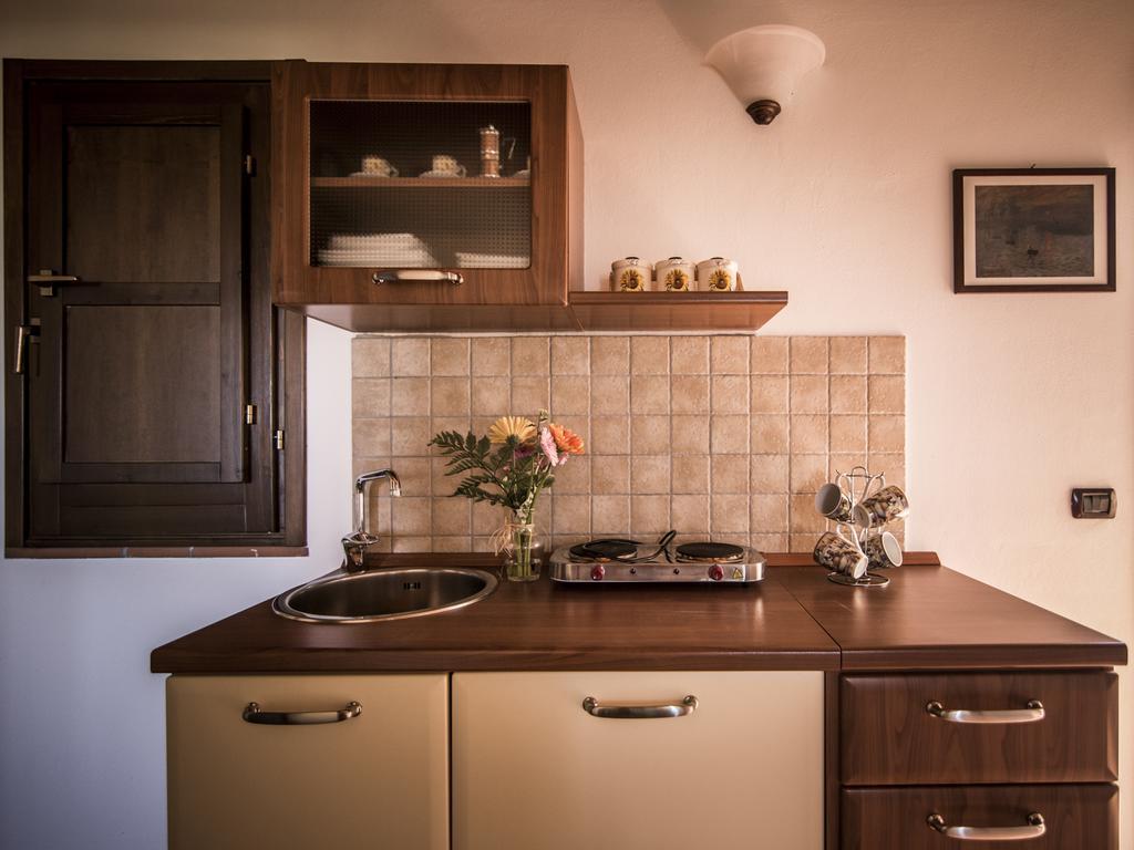 Agriturismo Il Giriatello โครโตเน ภายนอก รูปภาพ
