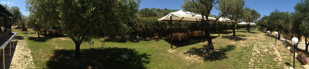 Agriturismo Il Giriatello โครโตเน ภายนอก รูปภาพ