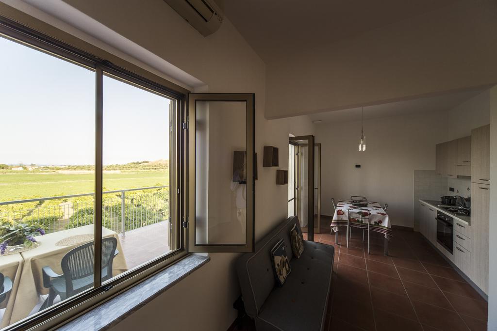 Agriturismo Il Giriatello โครโตเน ภายนอก รูปภาพ