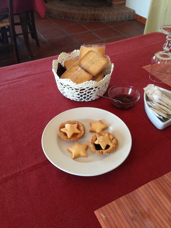 Agriturismo Il Giriatello โครโตเน ภายนอก รูปภาพ